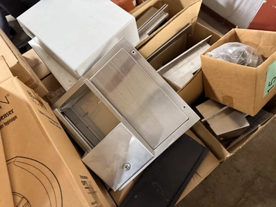 Used HUGE LOT OF TOILET PAPER ROLL HOLDERS, AND PAPER TOWEL DISPENSERS. _UNKNOWN_ Janitorial Equipment Michigan US | Miedema Asset Management Group #1403027