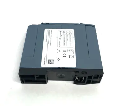 | Siemens 3RQ2000-2AW00 SIRIUS Coupling Relay 24-240V MISSING ONE COVER - Used