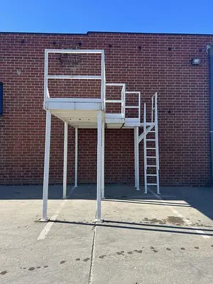 USED HEAVY DUTY CORNER MEZZANINE / MACHINE PLATFORM  154" X  117" X  136"