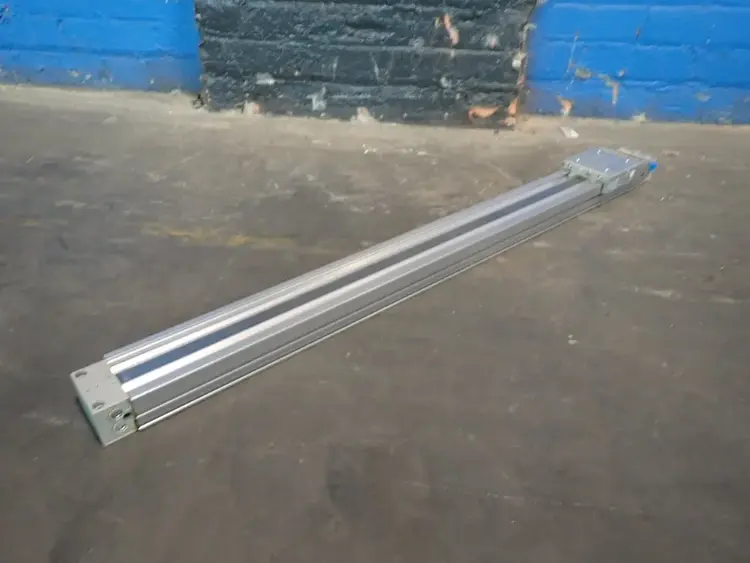 Used SMC MY1M25G700 Cylinders | HGR 24 #731270