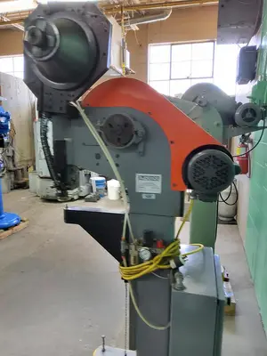 USED 2003 SUPERIOR 1054-A