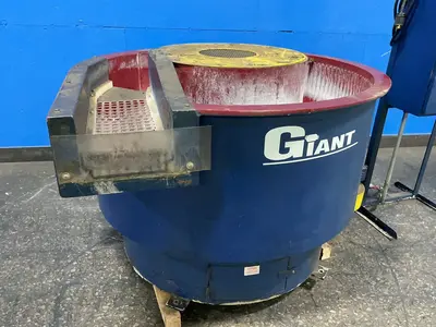 Used GIANT FINISHING, INC GB10 Vibratory Machines Ohio US | HGR 24 #1149278