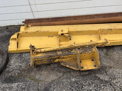 USED 2004 JOHN DEERE 670C SERIES 2