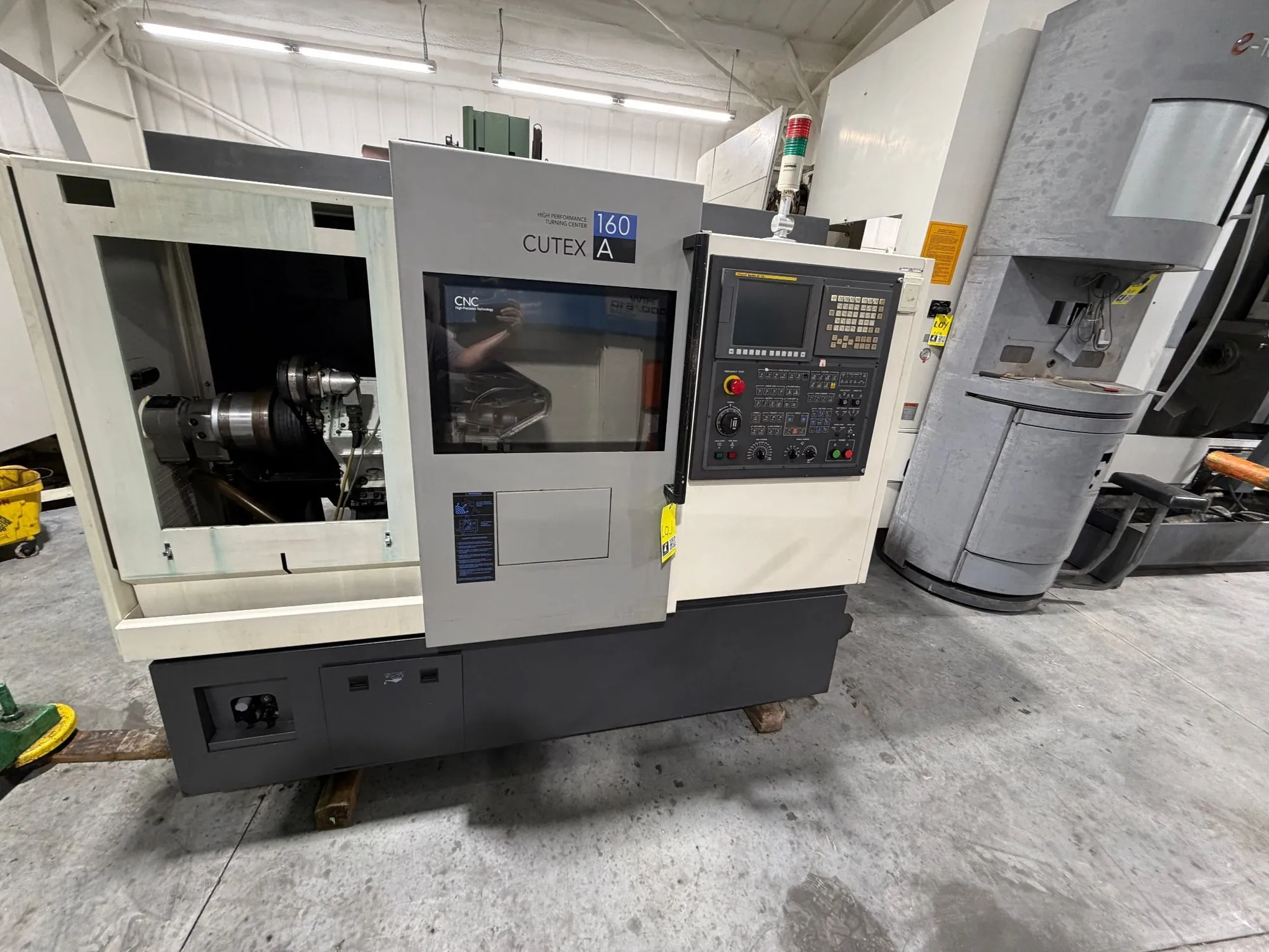 USED 2010 HWACHEON CUTEX-160A