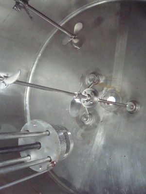 2100L S/S Enc Combination Mixing Tank