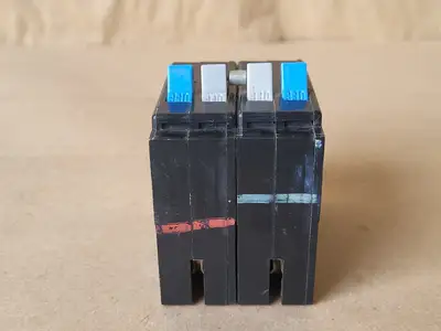 15 Amp 1 Pole, 40 Amp 2 Pole, 240 Volts Quad Tandem Circuit Breaker