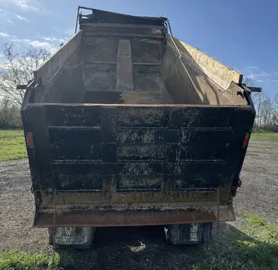 Used 2000 MACK RD688S Dump trucks Ohio US | Proxy Equipment #1388620