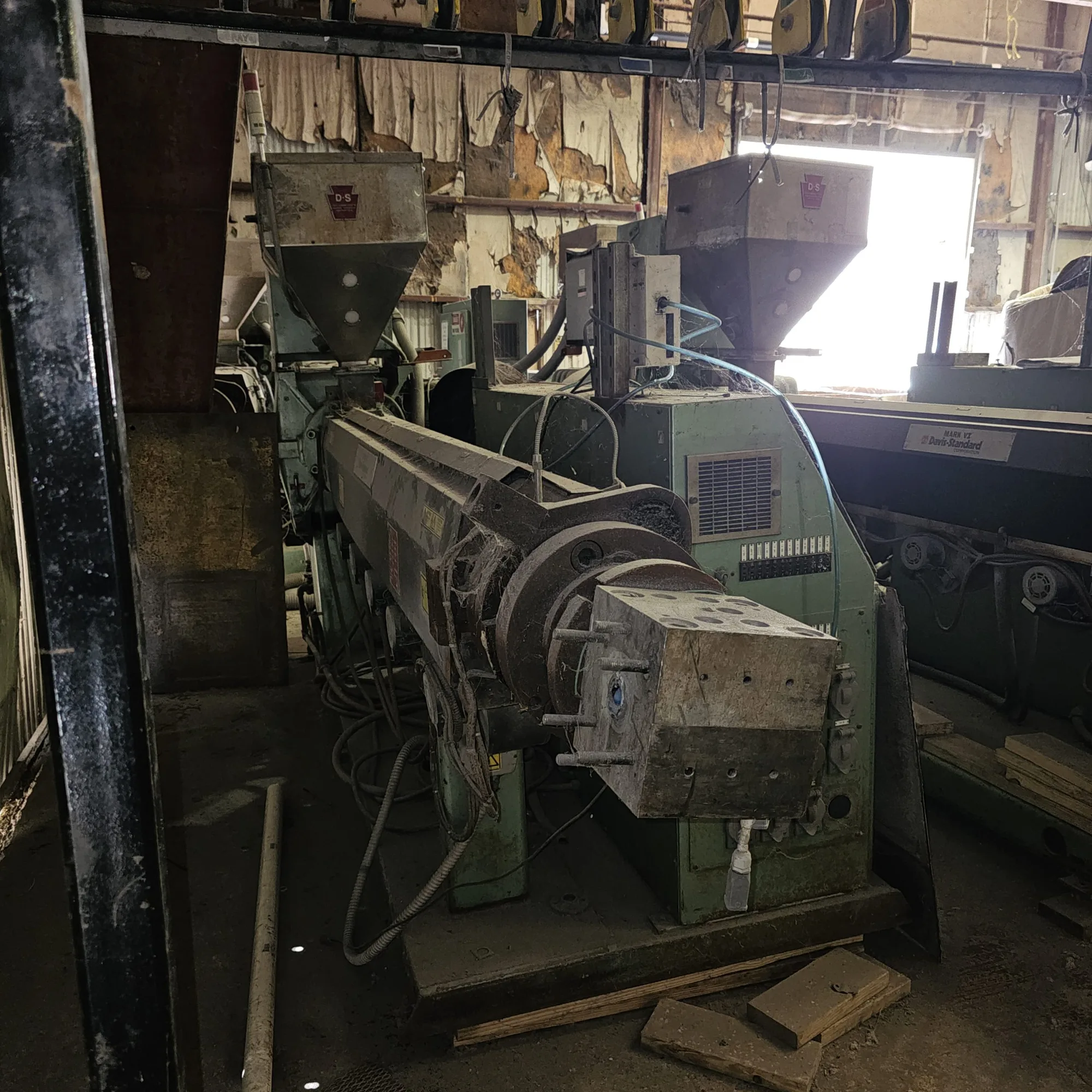 3.5″ Davis Standard 24:1-Air Cooled -N-Vented Extruders (3) 1998
