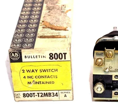 NEW ALLEN BRADLEY 800T-T2MB34 SER. A 2-WAY SWITCH 800TT2MB34