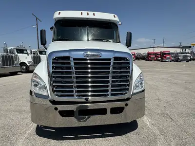 Used 2018 FREIGHTLINER CASCADIA CA125DC Dump trucks Texas US | MCO Truck & Equipment #1513779