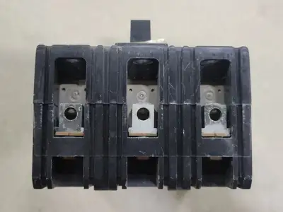 USED SQUARE D FHP3603015M