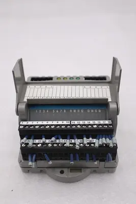 GIDDINGS & LEWIS M.1300.7372 R1 Input Module 24VDC SINK/SOURCE STOCK 649-D