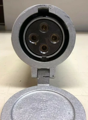 NEW Appleton DT06034