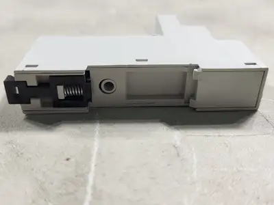 NEW ALLEN-BRADLEY 700-HN123
