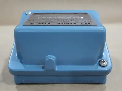 NEW UNITED ELECTRIC H117-194