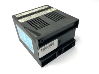 USED BANNER ENGINEERING MINI-SCREEN DIN CONTROL MODULE BLANKING 2-BEAM FLOATING 44469