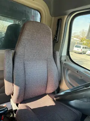 USED 2013 FREIGHTLINER CASCADIA 125
