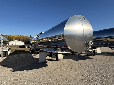 Used 2017 WALKER MILK TANKER TRAILER Liquid Supply Trailers Michigan US | Miedema Asset Management Group #1709464