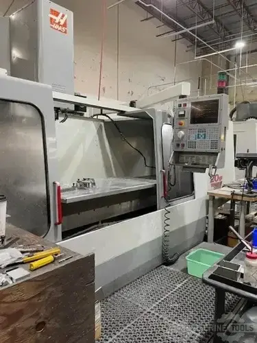 Used 2000 HAAS VF-10 Vertical Machining Centers Arizona US | KD Machinery #880174