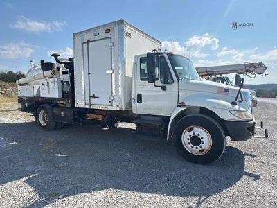 Used 2012 INTERNATIONAL DURASTAR 4300 Hydro Excavators Tennessee US | Moore Equipment #1517236