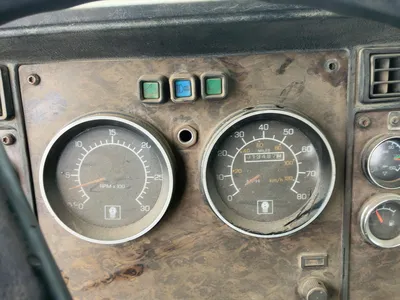 USED 1997 KENWORTH T800