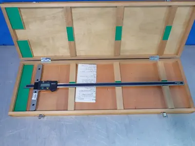 USED MITUTOYO 57121510