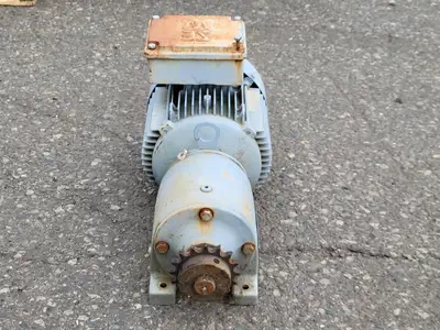 Used SEW R40DT90S4 Motors (misc) British Columbia CA | Lenmark #247714
