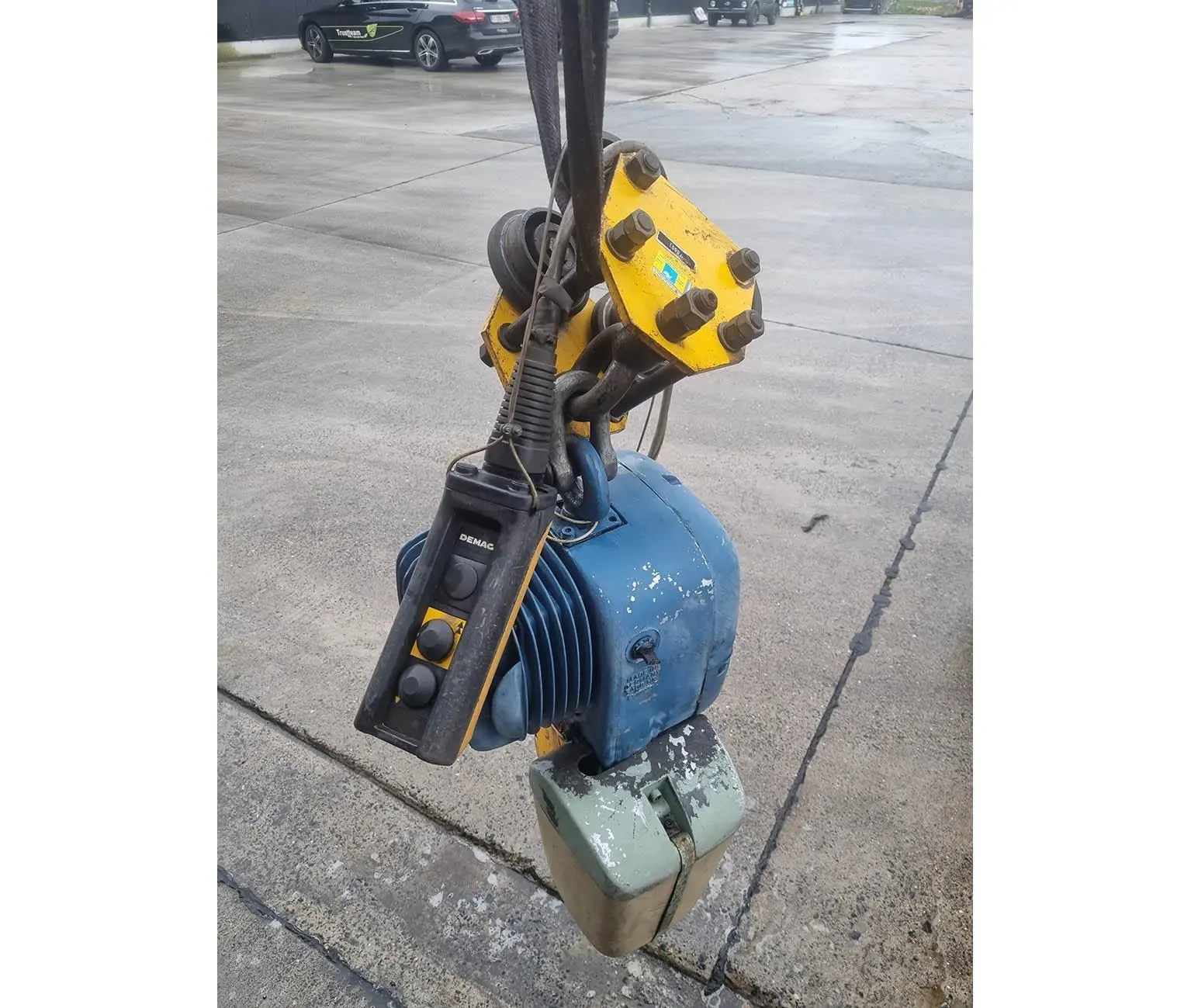 USED DEMAG ELECTRIC CHAIN HOIST 1000 KG