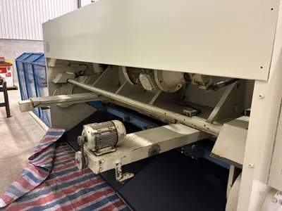 ERMAKSAN CNC-HGD 3100X13 Sheet Metal Shears | FERRIC Machinery, Inc. (4)