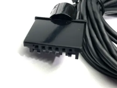 USED KEYENCE CMOS LONG-RANGE LASER SENSOR 655NM WAVELENGTH
