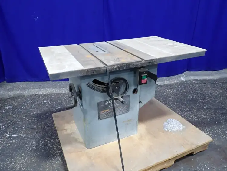 Used DELTA 34806 Woodworking Table Saws Ohio US | HGR 24 #803030