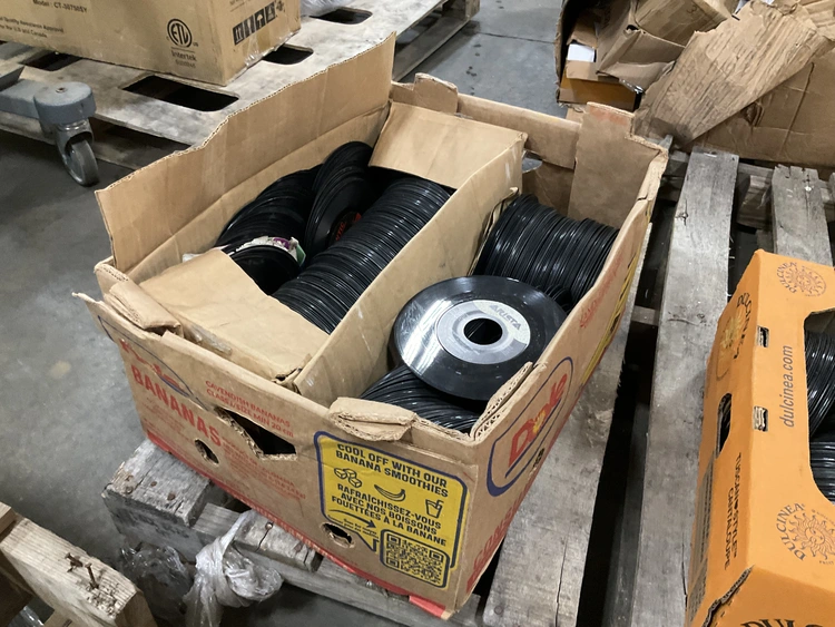 Used _UNKNOWN_ _UNKNOWN_ Bulk Merchandise / Pallets Michigan US | Miedema Asset Management Group #1322153