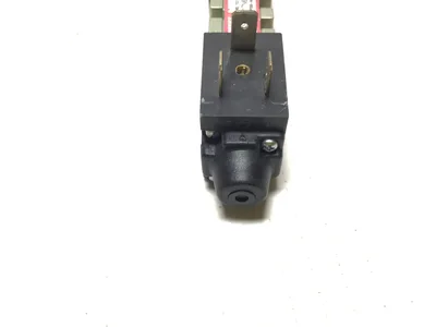 Numatics 031SS4004017N61 Solenoid Valve Max Pressure 150PSIG Air 24VDC 6Watts
