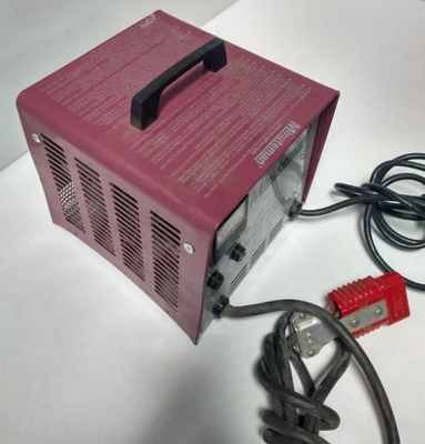 Minuteman 24V Automatic Battery Charger 20A 120V AC Input Industrial Unit