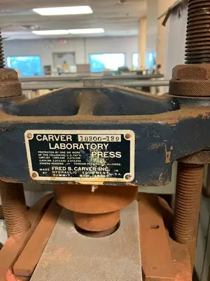 Used _UNKNOWN_ _UNKNOWN_ Powder Compacting Presses Ohio US | Myron Bowling Auctioneers Inc #1504688