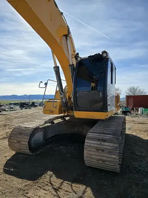 Used 2019 LIEBHERR R924 LC Crawler Excavators Utah US | Berry Machinery #910866