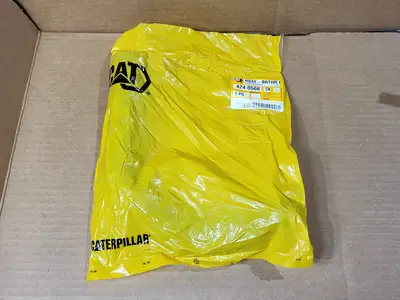 NEW CATERPILLAR 424-0566