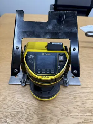 2024 KEYENCE MODEL SZV04X SAFETY LASER SCANNER, MULTI-FUNCTION TYPE, WITH CAMERA FUNCTION: YOBRO #24838
