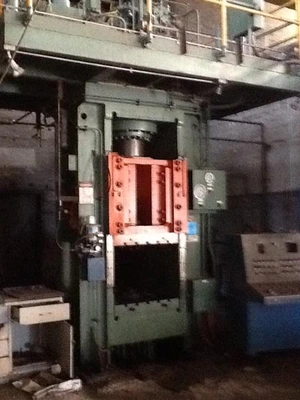 500 TON ERIE HYDRAULIC PRESS