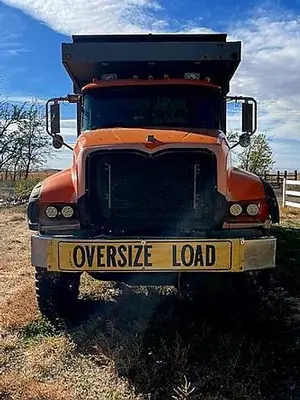 USED 2009 MACK GU713