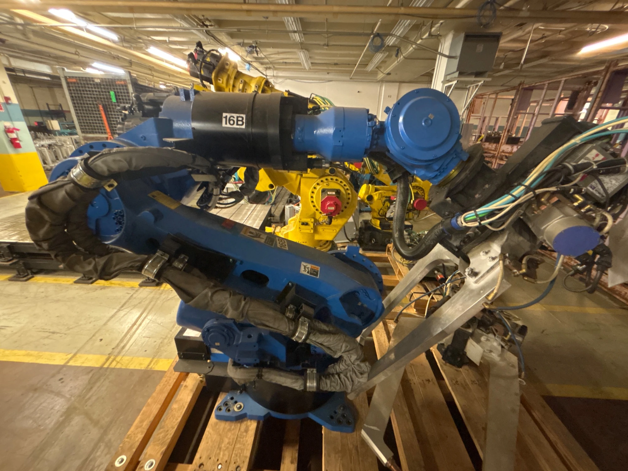 USED 2014 YASKAWA MOTOMAN-ES200D