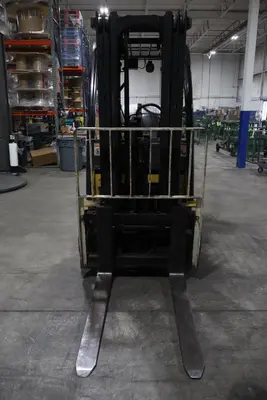 YALE GLC060VXNVSE085 FORK LIFT TRUCK | Levy Recovery Group (3)