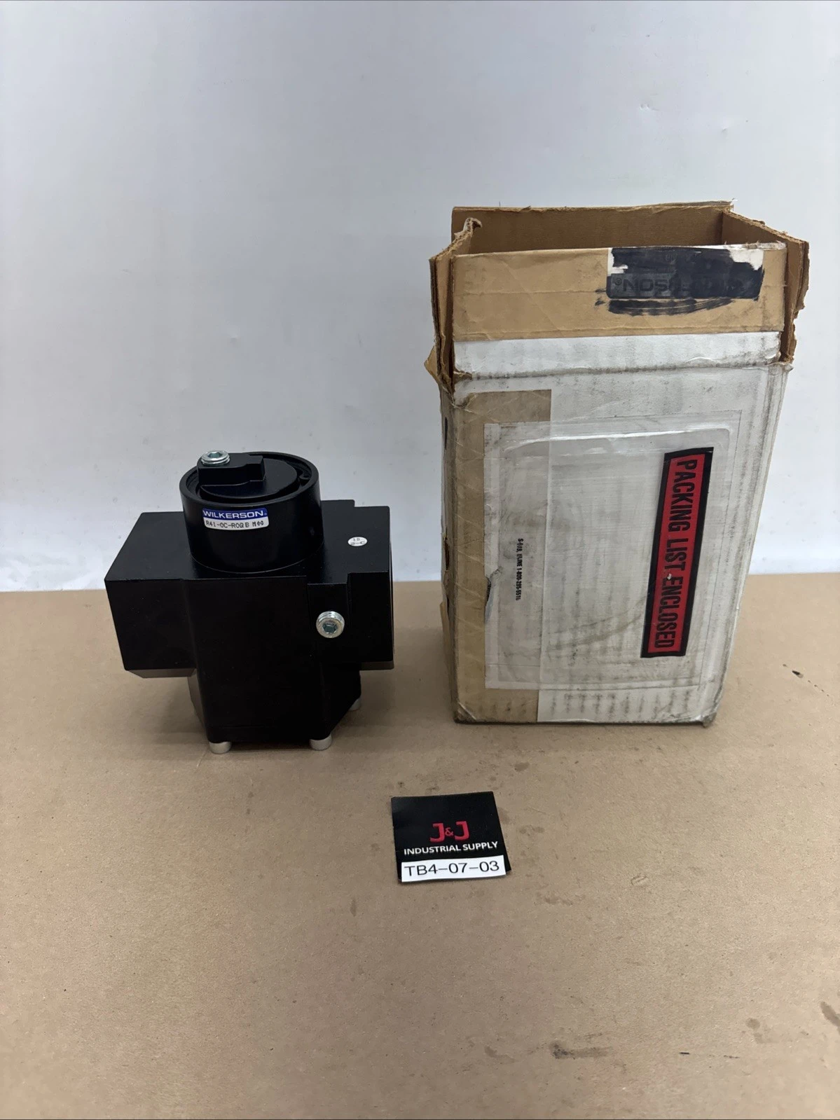 New | in-Stock Wilkerson R41-0C-R0Q Air Pressure Regulators Indiana US | J&J Industrial Supply #1370954