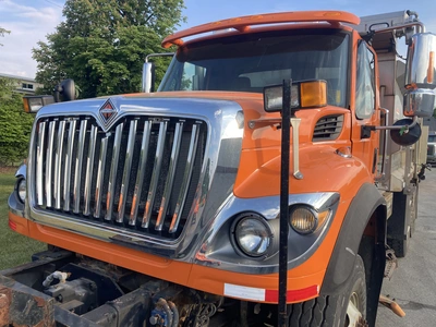USED 2011 INTERNATIONAL SF647 6X4