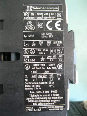 USED Telemecanique LC1 D1201 P7