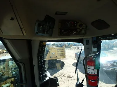 2015 Caterpillar 140M3