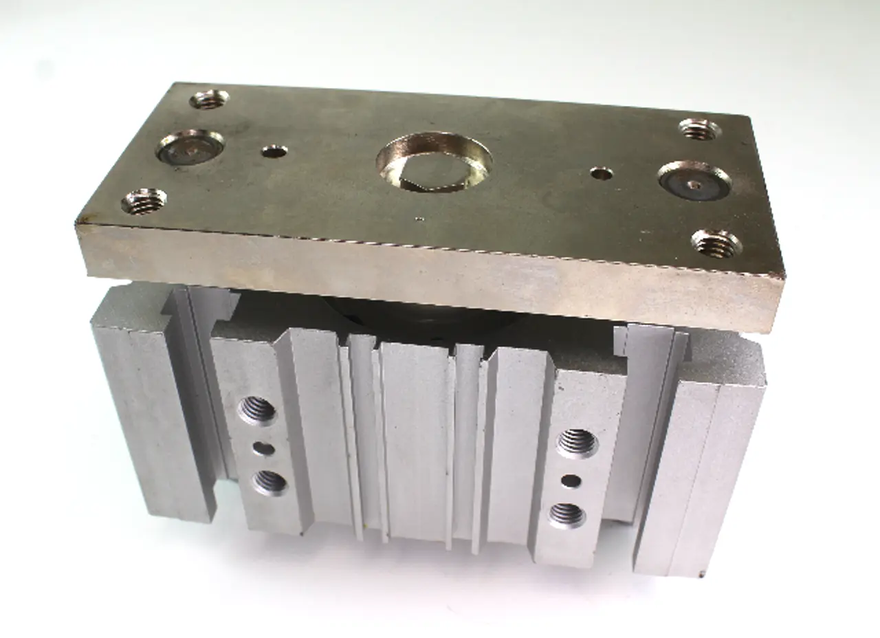 Cutler-Hammer 6638C94G92 Industrial Circuit Breaker New