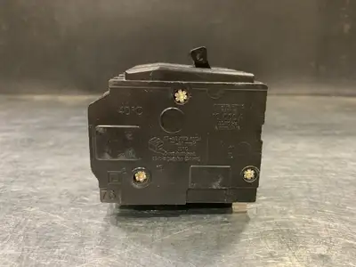 NEW SCHNEIDER ELECTRIC QO340CP