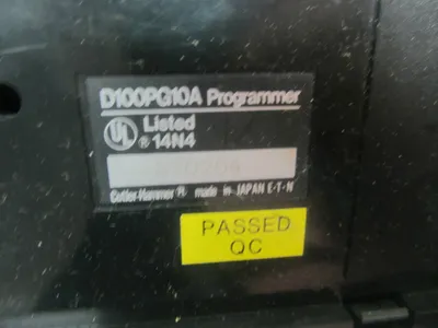 USED CUTLER HAMMER D100 PROGRAMMER D100PG10A
