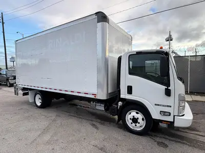 Used 2024 ISUZU NPR HD Box trucks Florida US | Truck and Van Outlet #1509131